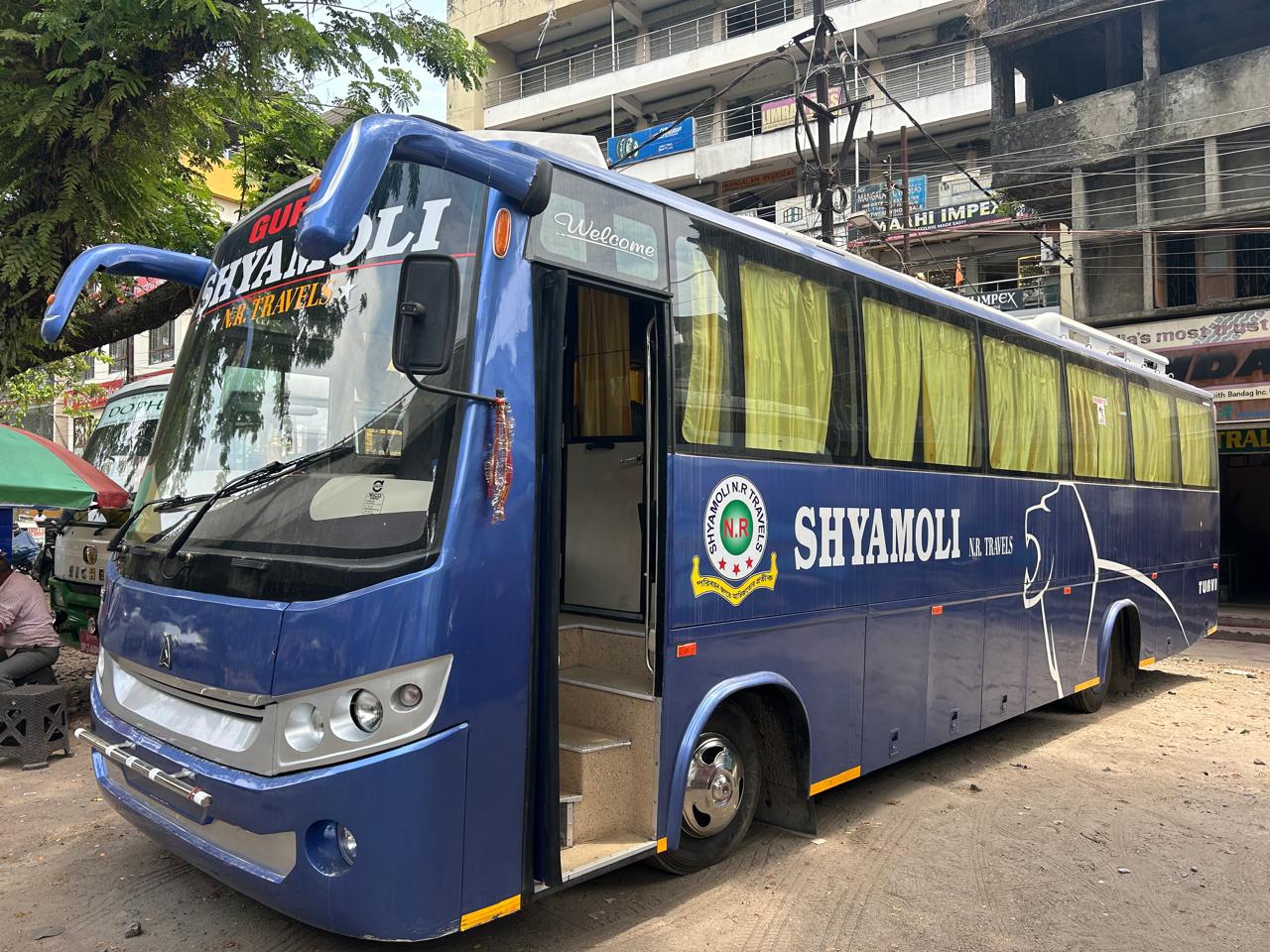 37 Seater Luxury AC Bus
